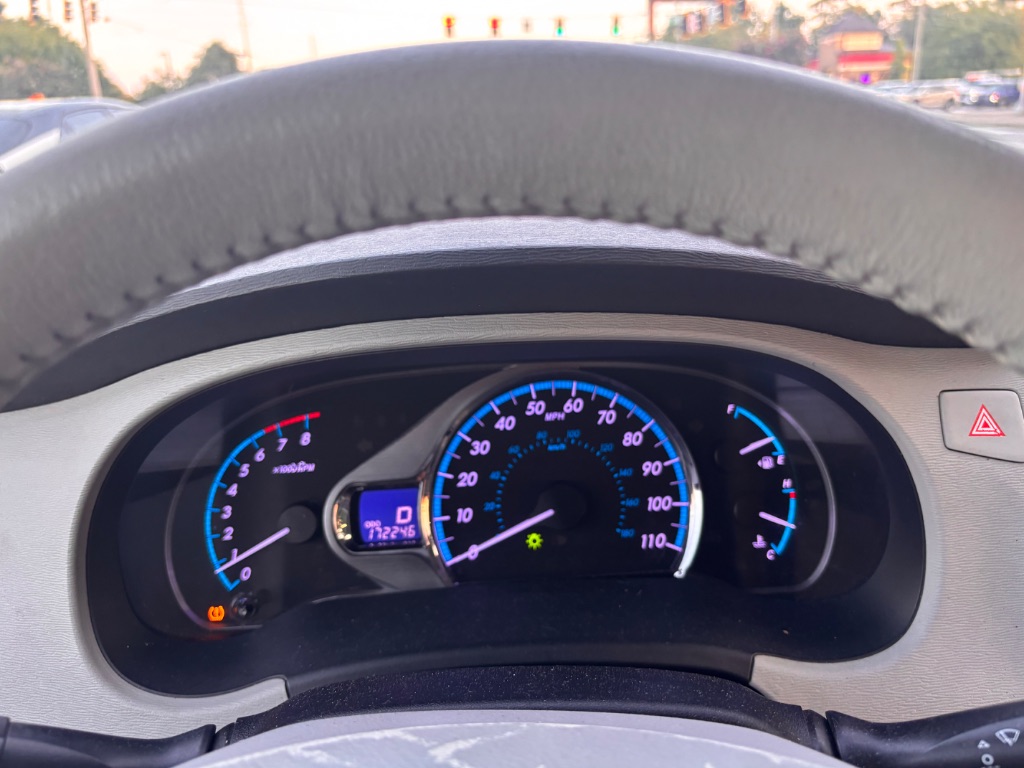 2011 Toyota Sienna XLE - Photo 16
