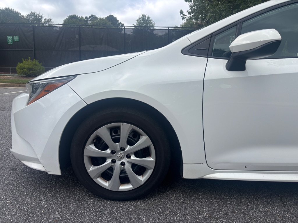 2021 Toyota Corolla LE - Photo 9
