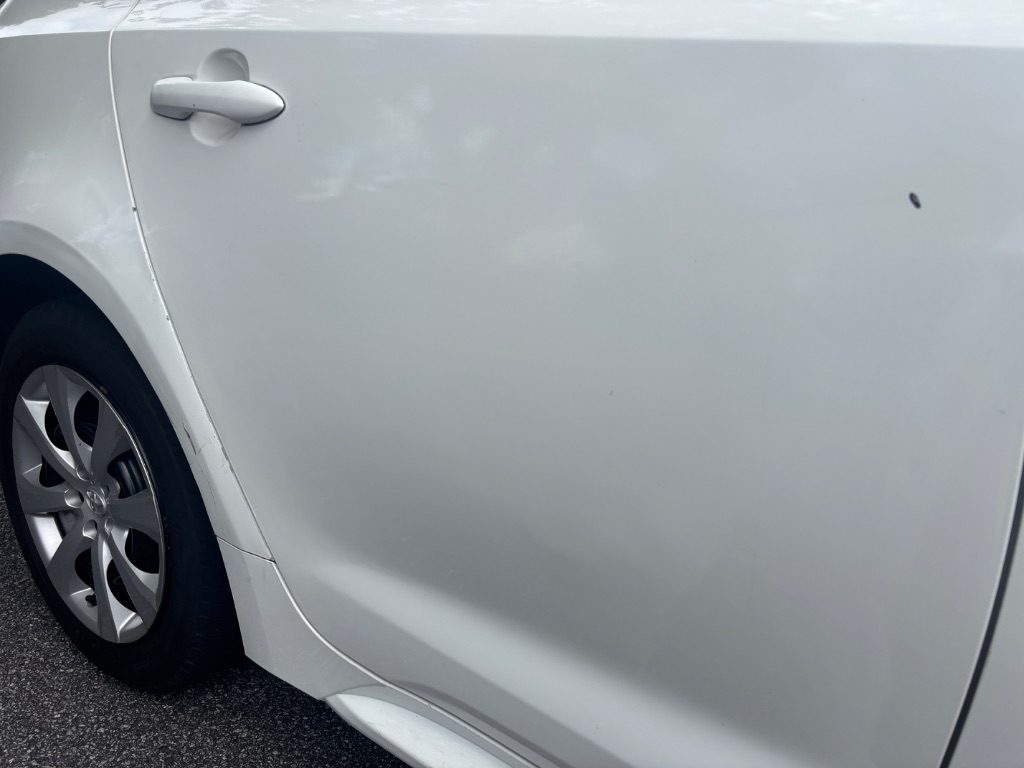 2021 Toyota Corolla LE - Photo 19