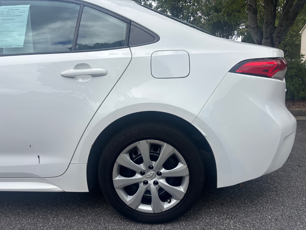 2021 Toyota Corolla LE - Photo 11