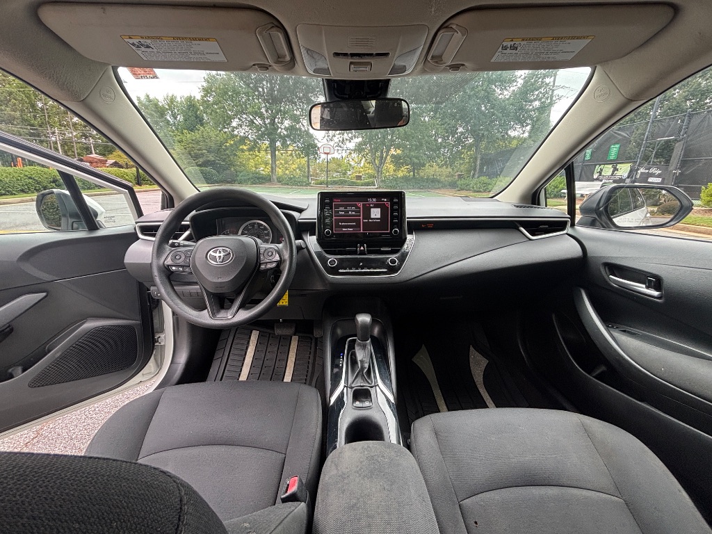 2021 Toyota Corolla LE - Photo 17